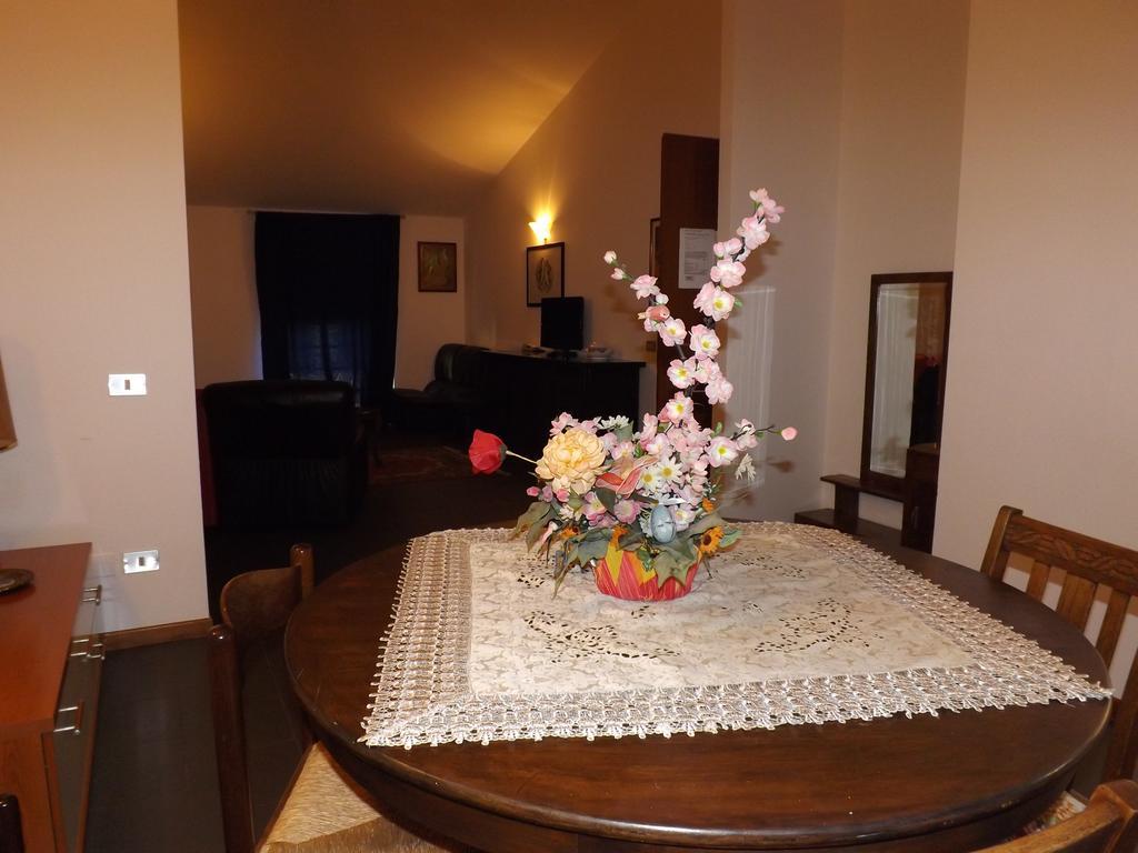 ฮอลิเดย์ มัตเตออตติ Apartment มอนเตกาตินี แตร์เม ห้อง รูปภาพ