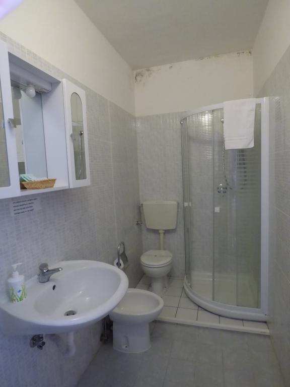ฮอลิเดย์ มัตเตออตติ Apartment มอนเตกาตินี แตร์เม ภายนอก รูปภาพ