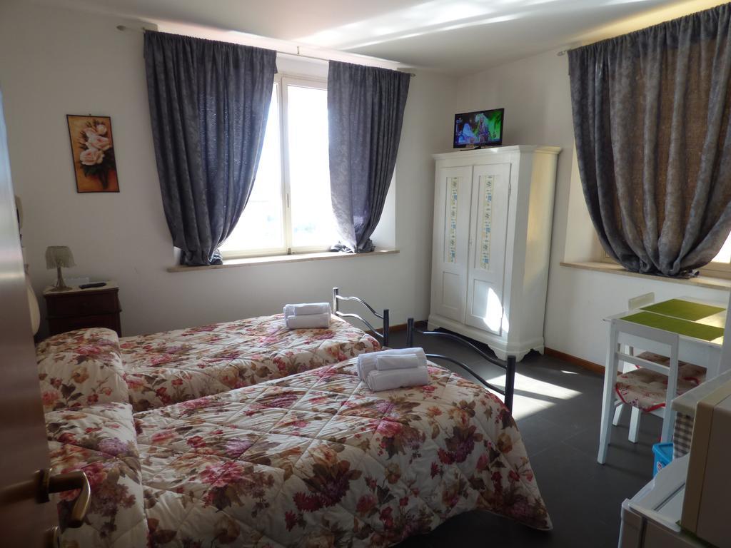 ฮอลิเดย์ มัตเตออตติ Apartment มอนเตกาตินี แตร์เม ภายนอก รูปภาพ