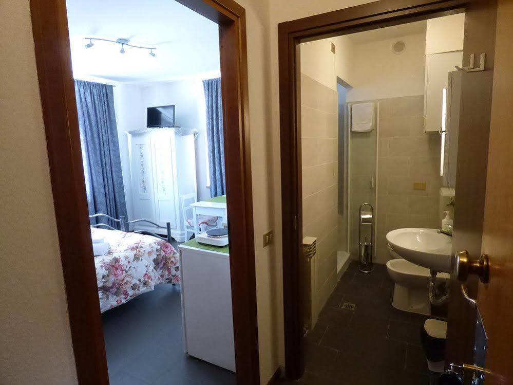ฮอลิเดย์ มัตเตออตติ Apartment มอนเตกาตินี แตร์เม ภายนอก รูปภาพ